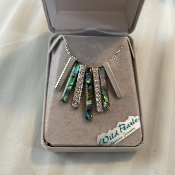 Abalone necklace - Picture 2 of 2